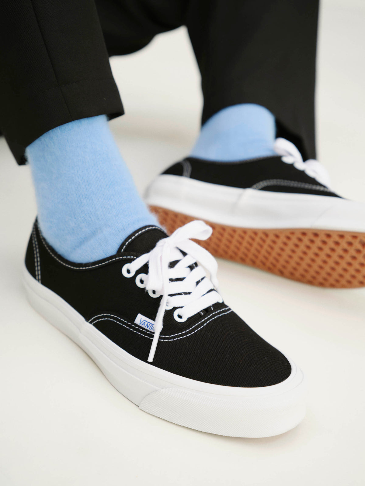 Vault by Vans OG Authentic LX Black